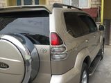 Toyota Land Cruiser Prado foto 4