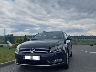 Volkswagen Passat foto 1