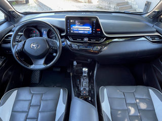 Toyota C-HR foto 9