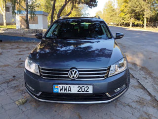 Volkswagen Passat foto 2