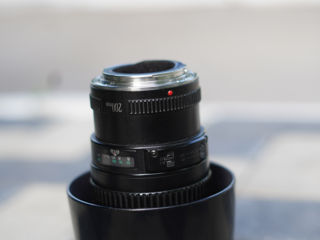 Canon EF 200mm f/2.8L II USM