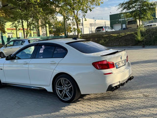 BMW 5 Series foto 5