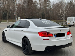 BMW 5 Series foto 10