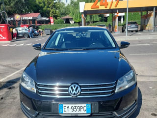 Volkswagen Passat foto 3