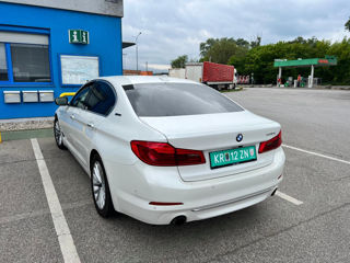 BMW 5 Series foto 10