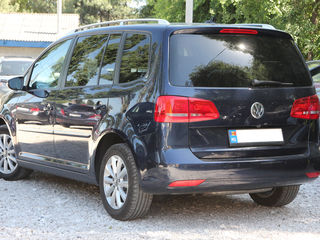 Volkswagen Touran foto 4