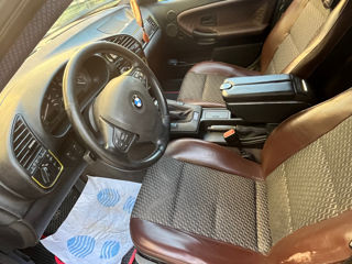 BMW 3 Series foto 4