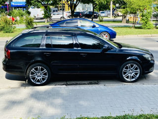 Skoda Octavia foto 2