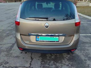 Renault Grand Scenic foto 4