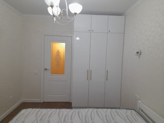 Apartament cu 2 camere, 65 m², Buiucani, Chișinău foto 3