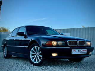 BMW 7 Series foto 2