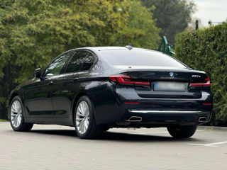 BMW 5 Series foto 3