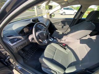 Renault Megane foto 9