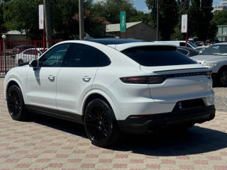 Porsche Cayenne Coupe foto 3