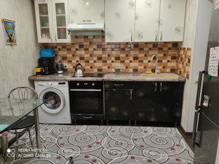 Apartament cu 2 camere, 36 m², Tineret, Ungheni foto 2