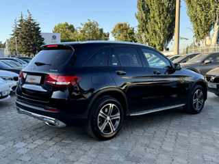 Mercedes GLC foto 1