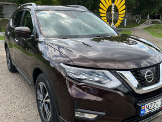 Nissan X-Trail foto 1