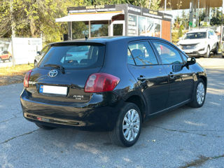 Toyota Auris foto 4