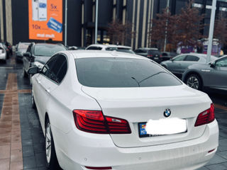 BMW 5 Series foto 2