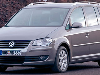 Volkswagen Touran foto 3