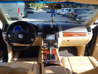 Volkswagen Touareg foto 7