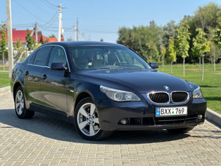 BMW 5 Series foto 1