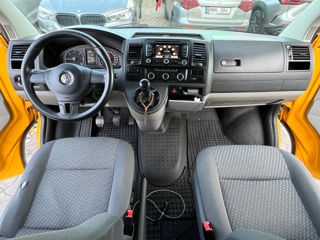 Volkswagen Caravelle foto 9