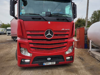 Mercedes Actros 2545 foto 2