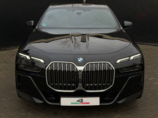 BMW 7 Series foto 2