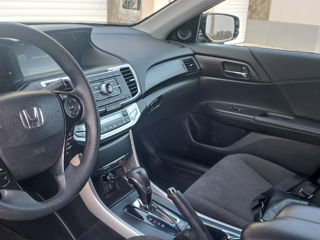 Honda Accord фото 5
