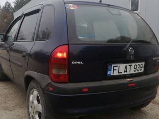 Opel Corsa foto 3