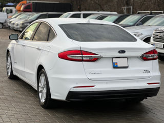 Ford Fusion foto 5