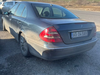 Mercedes E-Class foto 2