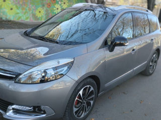 Renault Grand Scenic foto 2