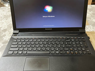 Lenovo B590