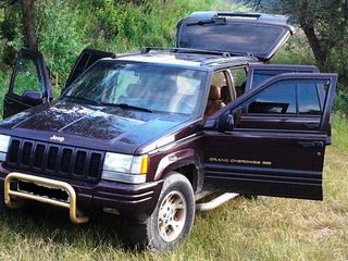 Jeep Grand Cherokee foto 2