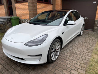 Tesla Model 3 foto 2