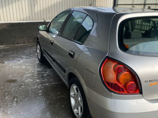 Nissan Almera foto 5