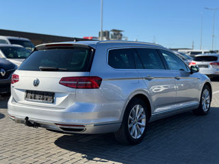 Volkswagen Passat foto 3