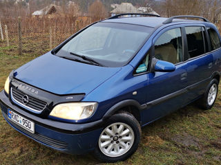 Opel Zafira foto 2