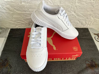 Puma Carina trainers in white