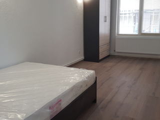 Apartament in centru cu doua nivele in centru 110 m2.toate comunicatiile.Caldura autonoma. foto 7