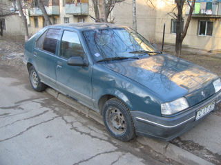 Renault 19 foto 2