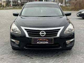 Nissan Altima foto 3