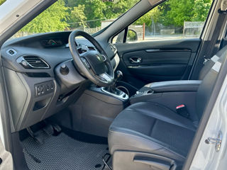 Renault Scenic foto 2