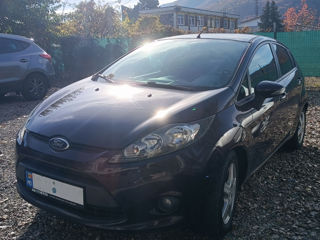 Ford Fiesta foto 3