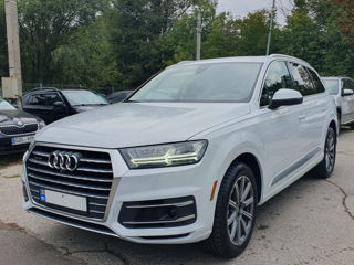 Audi Q7 foto 1