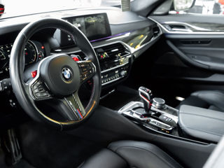 BMW 5 Series foto 11