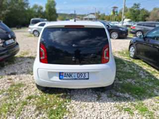 Volkswagen up! foto 5