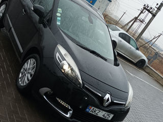 Renault Grand Scenic foto 2